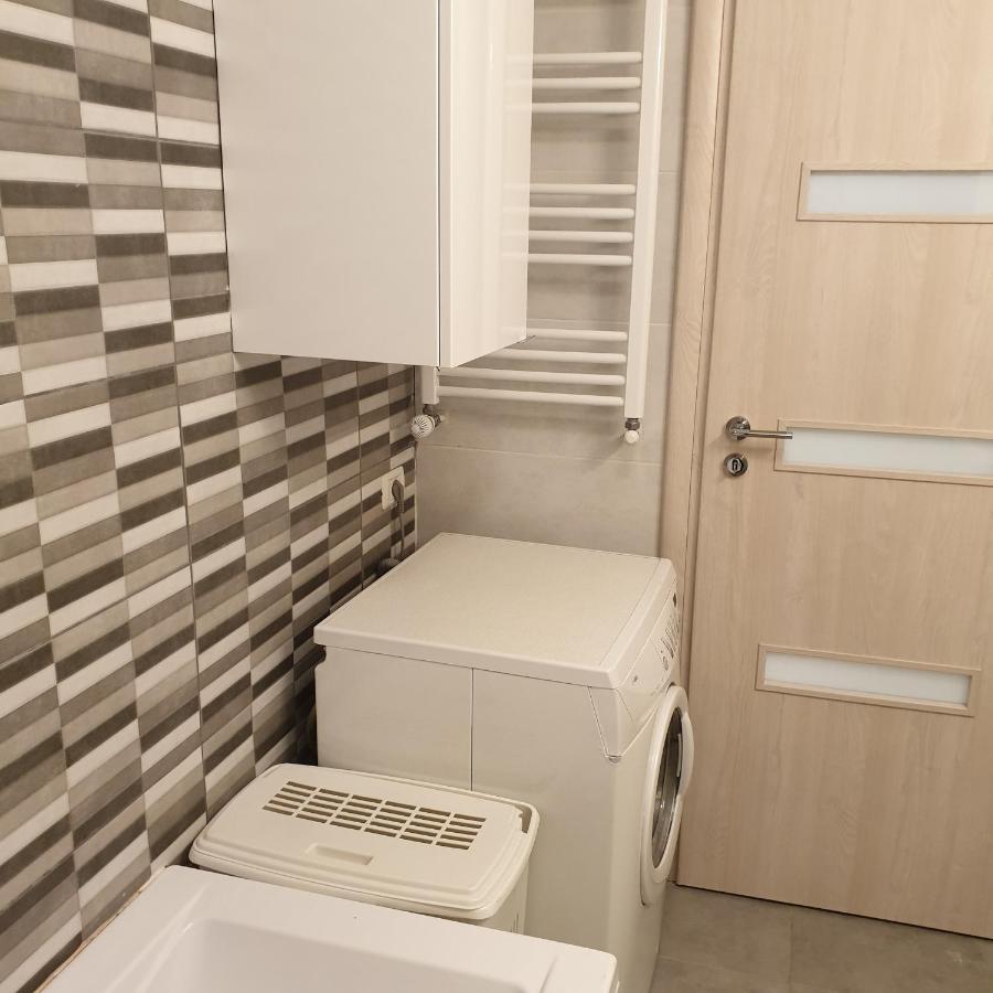 Carolina Sweet Apartament Oradea Eksteriør bilde